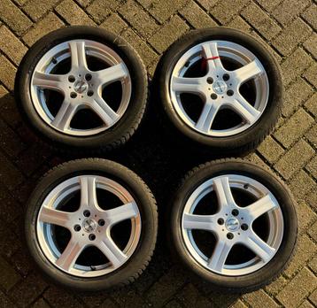 Fiat 500 set Vredestein winterbanden 15” lichtmetalen velgen beschikbaar voor biedingen