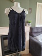 Athe Vanessa Bruno zijden grijs zwarte jurk 40 Gratis Verz., Kleding | Dames, Jurken, Maat 38/40 (M), Verzenden, Zwart, Vanessa Bruno