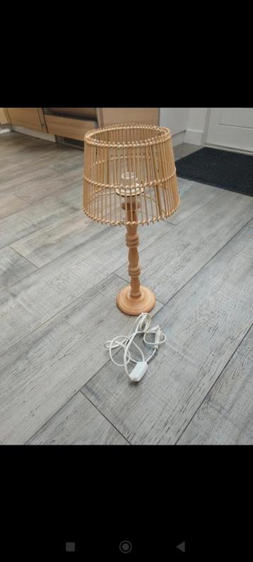 Stalamp beschikbaar voor biedingen