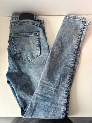 Fitjeans - maat S beschikbaar voor biedingen