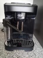 Koffie machine  merk DeLonghi kleur zwart, Witgoed en Apparatuur, Koffiezetapparaten, Ophalen of Verzenden, Zo goed als nieuw