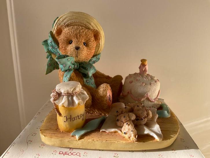Cherished teddies Anna in doos met certificaat, Verzamelen, Beren en Cherished Teddies, Zo goed als nieuw, Beeldje, Cherished Teddies
