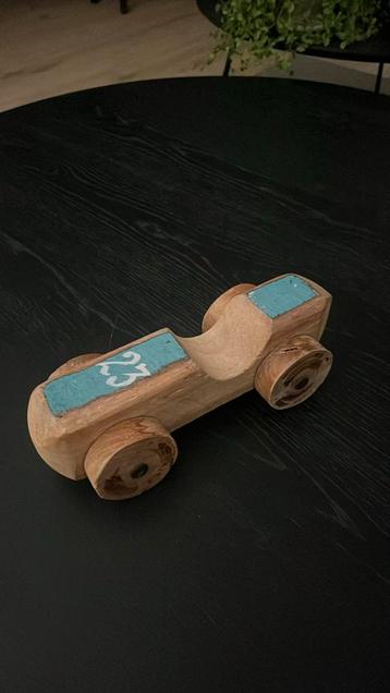 Vintage houten duw auto beschikbaar voor biedingen