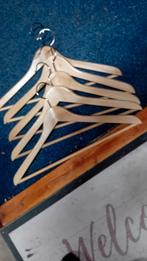 Houten kleerhangers 5 stuks nieuw, Kleding | Dames, Kledinghangers, Ophalen of Verzenden, Nieuw, Hout