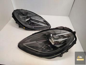 Porsche Macan Lift Full Led EXCl ECE RV rechterlamp beschikbaar voor biedingen