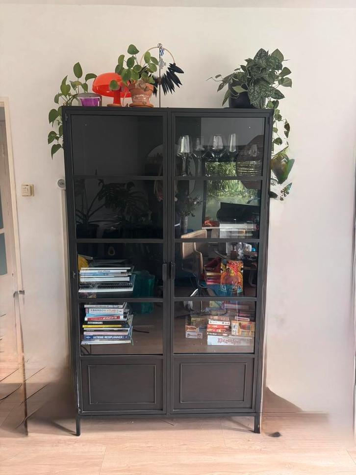 Industriële vitrine kast metaal!, Huis en Inrichting, Kasten | Vitrinekasten, Zo goed als nieuw, 150 tot 200 cm, 50 tot 100 cm