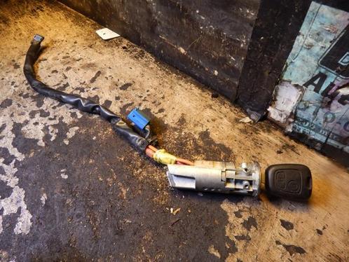 Kontaktslot + Sleutel van een Peugeot 206, Auto-onderdelen, Overige Auto-onderdelen, Peugeot, Gebruikt, 3 maanden garantie, Ophalen of Verzenden