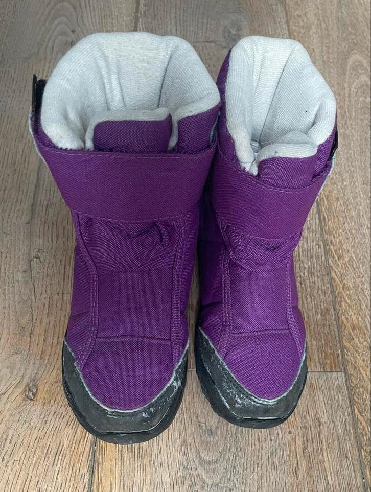 Quechua Winterlaarzen boots Maat 30, Kinderen en Baby's, Kinderkleding | Schoenen en Sokken, Gebruikt, Meisje, Ophalen of Verzenden