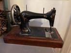 Antieke Naaimachine - Decoratief, Antiek en Kunst, Antiek | Naaimachines, Ophalen of Verzenden