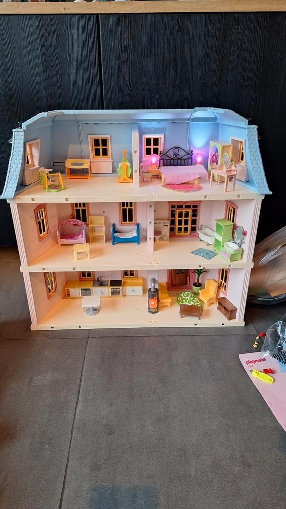 Playmobil poppenhuis, herenhuis met 6 complete kamers 5303, Kinderen en Baby's, Speelgoed | Playmobil, Zo goed als nieuw, Ophalen of Verzenden