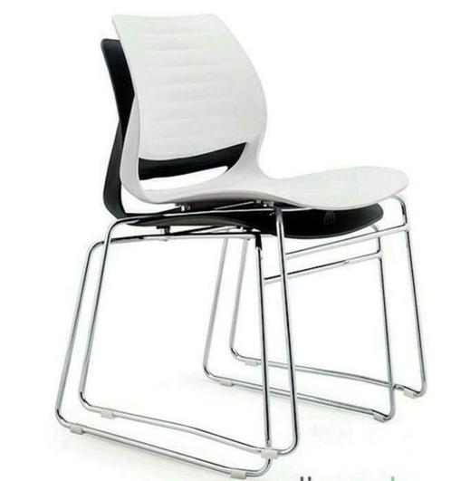 Nieuwe design vergaderstoel kantinestoel wit of zwart, Huis en Inrichting, Stoelen, Nieuw, Vijf, Zes of meer stoelen, Kunststof