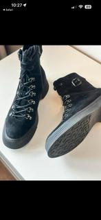 Bibi Lou veter  enkellaarzen maat 40 zwart suède, Kleding | Dames, Schoenen, Ophalen of Verzenden, Zo goed als nieuw, Zwart