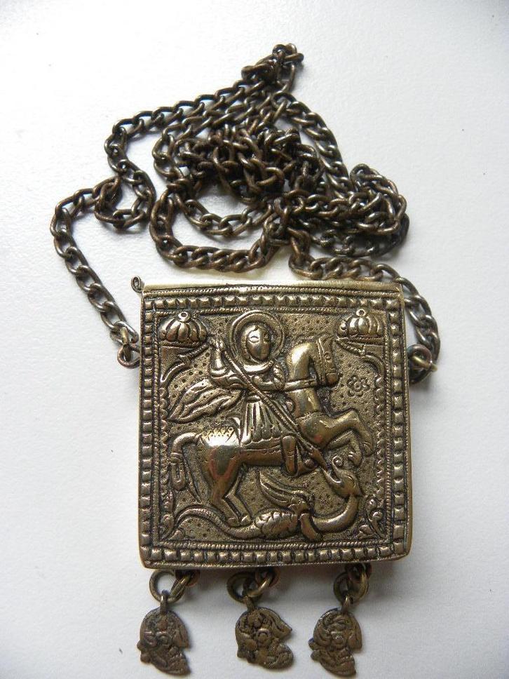 Antieke gedecoreerde zilveren Orthodoxe kerk relikwie houder, Antiek en Kunst, Antiek | Religie, Ophalen of Verzenden