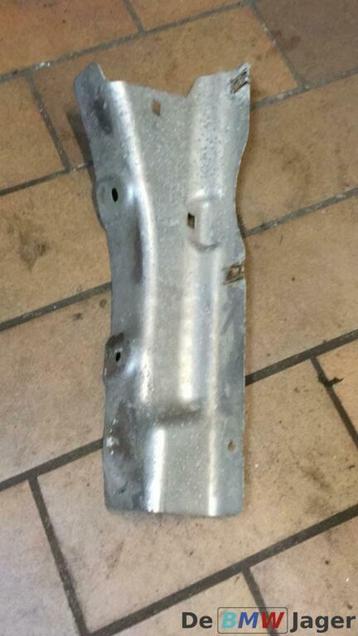 Hitteschild links BMW 5 6 7 serie F modellen 51487185203 beschikbaar voor biedingen