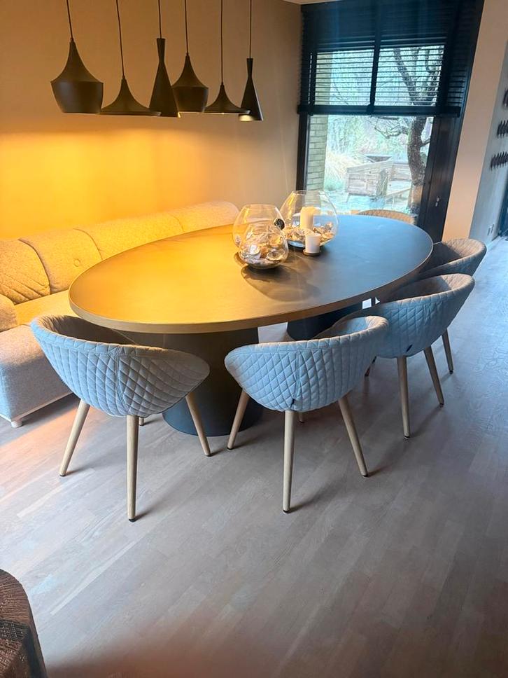 Moooi Love Chair eetkamerstoelen, Huis en Inrichting, Stoelen, Zo goed als nieuw, Vijf, Zes of meer stoelen, Stof, Grijs, Ophalen of Verzenden