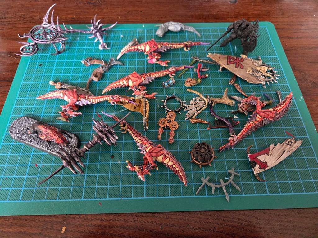 Chaos Bits (2), Hobby en Vrije tijd, Wargaming, Ophalen of Verzenden, Zo goed als nieuw, Warhammer