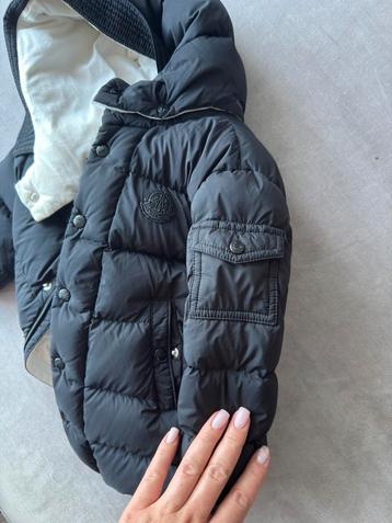 Moncler kinder jas  beschikbaar voor biedingen