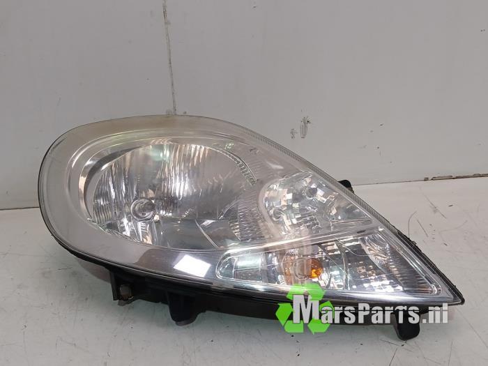 Koplamp rechts van een Renault Trafic, Auto-onderdelen, Verlichting, Gebruikt, 3 maanden garantie, Ophalen of Verzenden