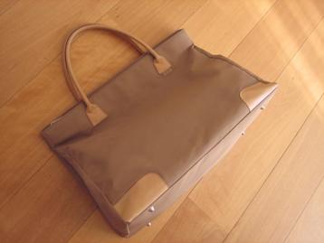 Zeer ruime camelkleurige canvas shopper van LYS snazzeys beschikbaar voor biedingen