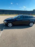 Volvo V60 D6 215pk Plug-in Hybrid 2013 Zwart, Auto's, Automaat, USB, Zwart, Particulier