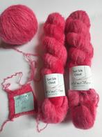 Hand Dyed Yarn Suri Silk Cloud Wol 'Verve Swerve' rood 3x, Hobby en Vrije tijd, Breien en Haken, Ophalen of Verzenden, Nieuw, Breien of Haken