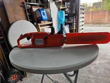 Husqvarna Elektrische Kettingzaag beschikbaar voor biedingen