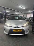 Toyota Yaris 1.5 Full Hybrid Aspiration dealer onderhouden, Auto's, Toyota, Euro 5, 1497 cc, Gebruikt, 4 cilinders