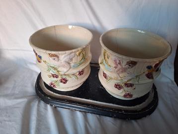 Antieke bloempotten  beschikbaar voor biedingen