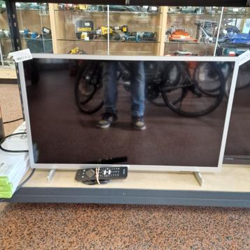 Philips 32PFS6855 Full HD Smart-TV 32" Zilver | Nette staat beschikbaar voor biedingen