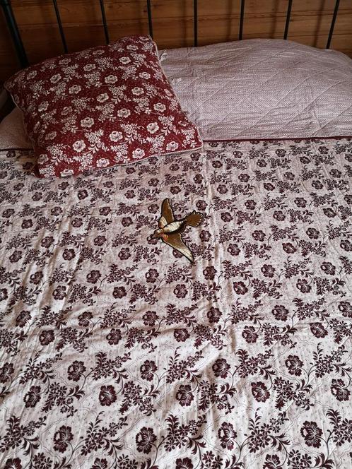 Sprei + kussensloop IKEA - "Alvine Blommig" rood, Huis en Inrichting, Slaapkamer | Beddengoed, Zo goed als nieuw, Overige typen