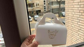 Cadeau doosjes trouwdoosjes verpakkingsdoosjes beschikbaar voor biedingen