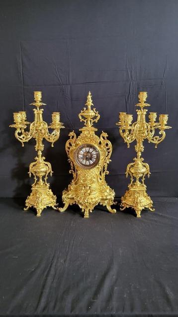 Franse Bronzen Regency Pendule met Kandelaren ca.1890. (11) beschikbaar voor biedingen