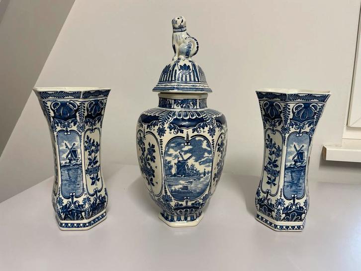 Delfts Blauw Kaststel - Vazen en Dekselvaas, Antiek en Kunst, Antiek | Vazen, Ophalen of Verzenden