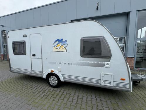 Knaus Sudwind Premium Line met luifel, Caravans en Kamperen, Caravans, Bedrijf, tot en met 4, 1000 - 1250 kg, Rondzit, Knaus, Overige