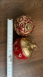 2 goudkleurige/rode kerstballen, Diversen, Kerst, Ophalen of Verzenden, Nieuw