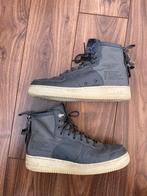 Nike SF Air Force 1 Mid Dark Grey mt 43, Ophalen, Overige kleuren, NIKE, Sneakers of Gympen