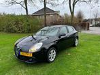 Alfa romeo GIULIETTA 1.4 T - panoramadak - ecc - 6 bak - com, Auto's, Alfa Romeo, Voorwielaandrijving, 65 €/maand, 4 cilinders