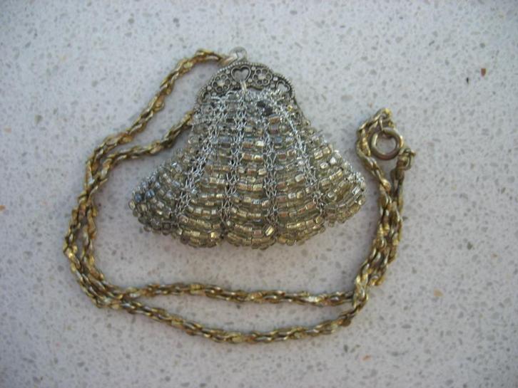 Hanger Klein Beursje met Kralen Applicatie, Sieraden, Tassen en Uiterlijk, Antieke sieraden, Overige typen, Overige materialen