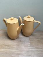 Douwe Egberts koffiepot vintage theepot €10 per stuk, Huis en Inrichting, Ophalen, Gebruikt, Overige stijlen, Overige typen