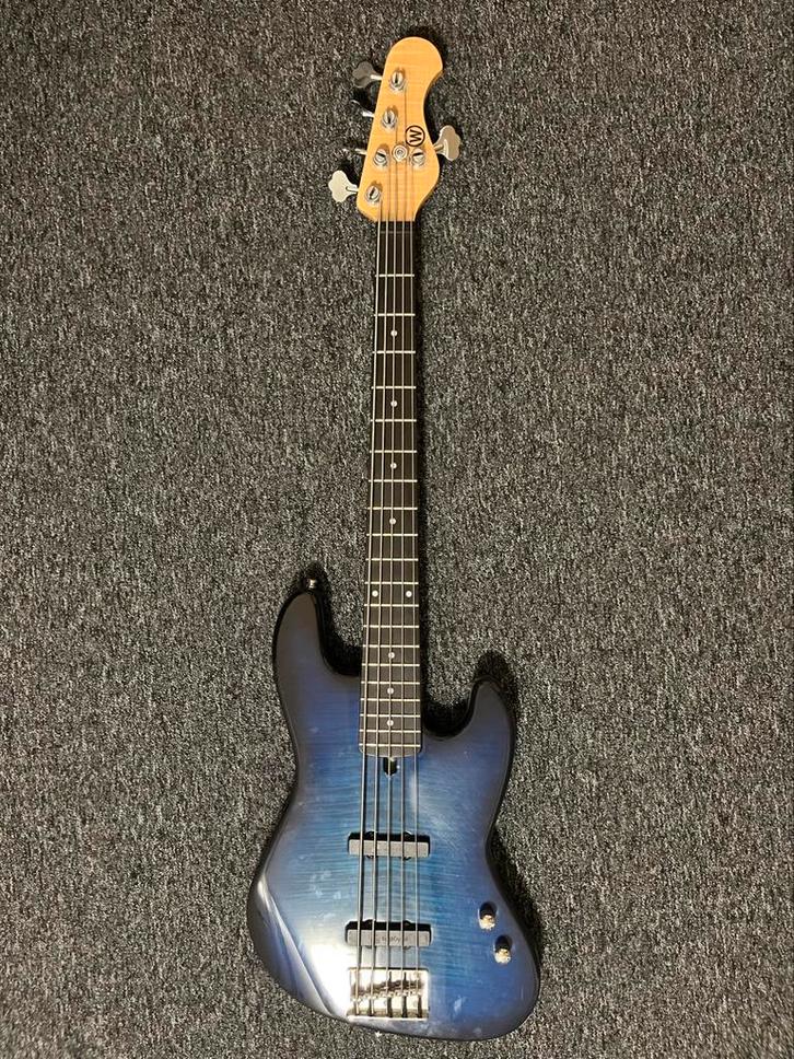 Windmill JB5 Custom (Le Fay), Muziek en Instrumenten, Snaarinstrumenten | Gitaren | Bas, Gebruikt, Elektrisch, 5-snarig, Ophalen of Verzenden