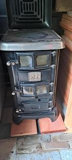 Ouderwetse zwart geemailleerde houtkachel., Huis en Inrichting, Kachels, Ophalen of Verzenden, Gebruikt, Hout, Houtkachel