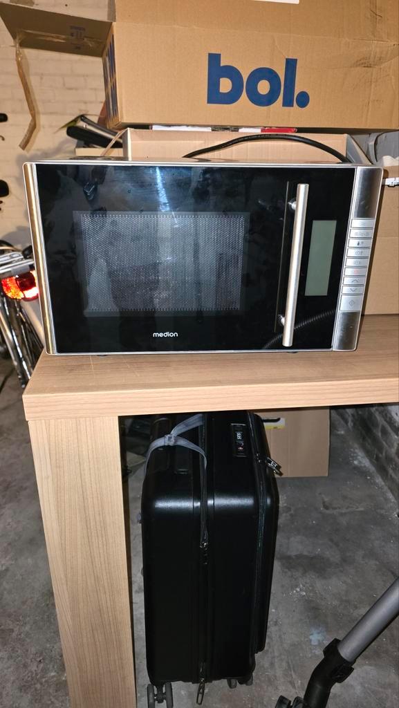 Zo goed als nieuwe Medion Magnetron met Grill, Witgoed en Apparatuur, Magnetrons, Zo goed als nieuw, Vrijstaand, Magnetron, 45 tot 60 cm