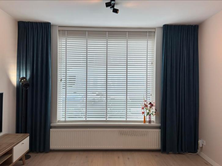 Blauwe verduisterende gordijnen ZGAN + Rails, Huis en Inrichting, Stoffering | Gordijnen en Lamellen, Zo goed als nieuw, 200 cm of meer