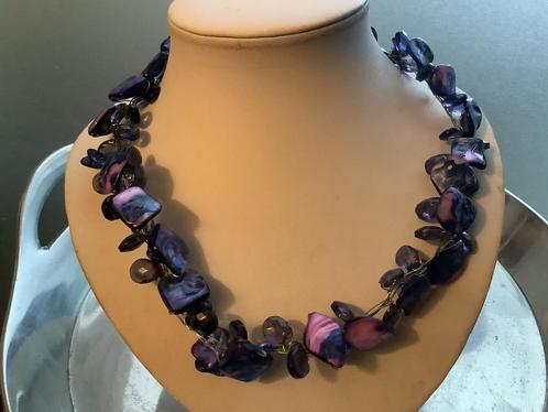PRACHTIGE OPVALLENDE COLLIER MET PARELMOER EDELSTENEN, Sieraden, Tassen en Uiterlijk, Antieke sieraden, Ketting, Met edelsteen