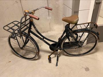 Fiets 28 inch beschikbaar voor biedingen