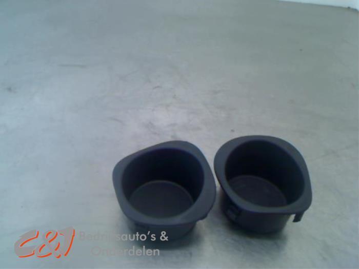 Bekerhouder van een Opel Vivaro, Auto-onderdelen, Interieur en Bekleding, Opel, Gebruikt, 3 maanden garantie, Ophalen of Verzenden