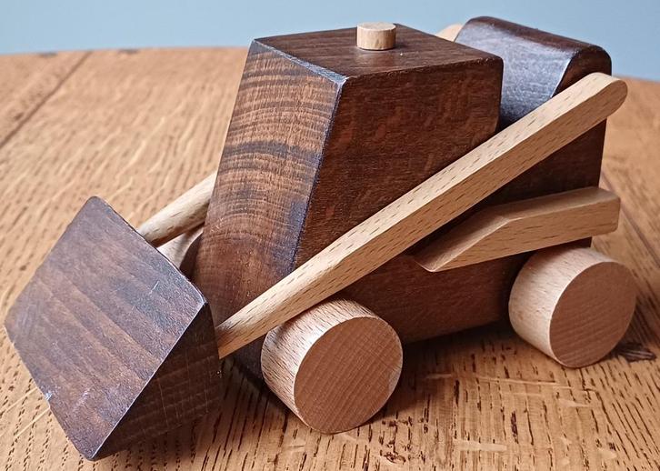 Houten speelgoed: raceauto en bulldozer Toymakerguy., Kinderen en Baby's, Speelgoed | Houten speelgoed, Zo goed als nieuw, Overige typen