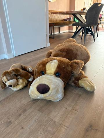 Grote knuffel beschikbaar voor biedingen
