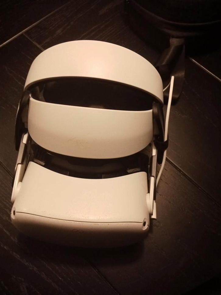 Meta quest 2 zonder controllers (Moet Nu Weg), Spelcomputers en Games, Virtual Reality, Gebruikt, Overige platformen, VR-bril