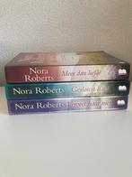 Nora roberts trilogie, Ophalen of Verzenden, Zo goed als nieuw